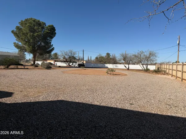 $1,800 | 5333 South Santa Claus Avenue, Sierra Vista, AZ 85650
