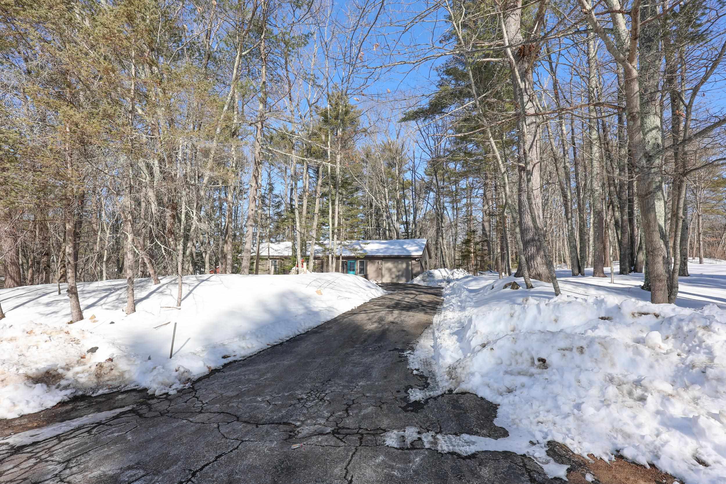 52 Lily Pond Road Somersworth, NH 03878 - Photo 4 of 50