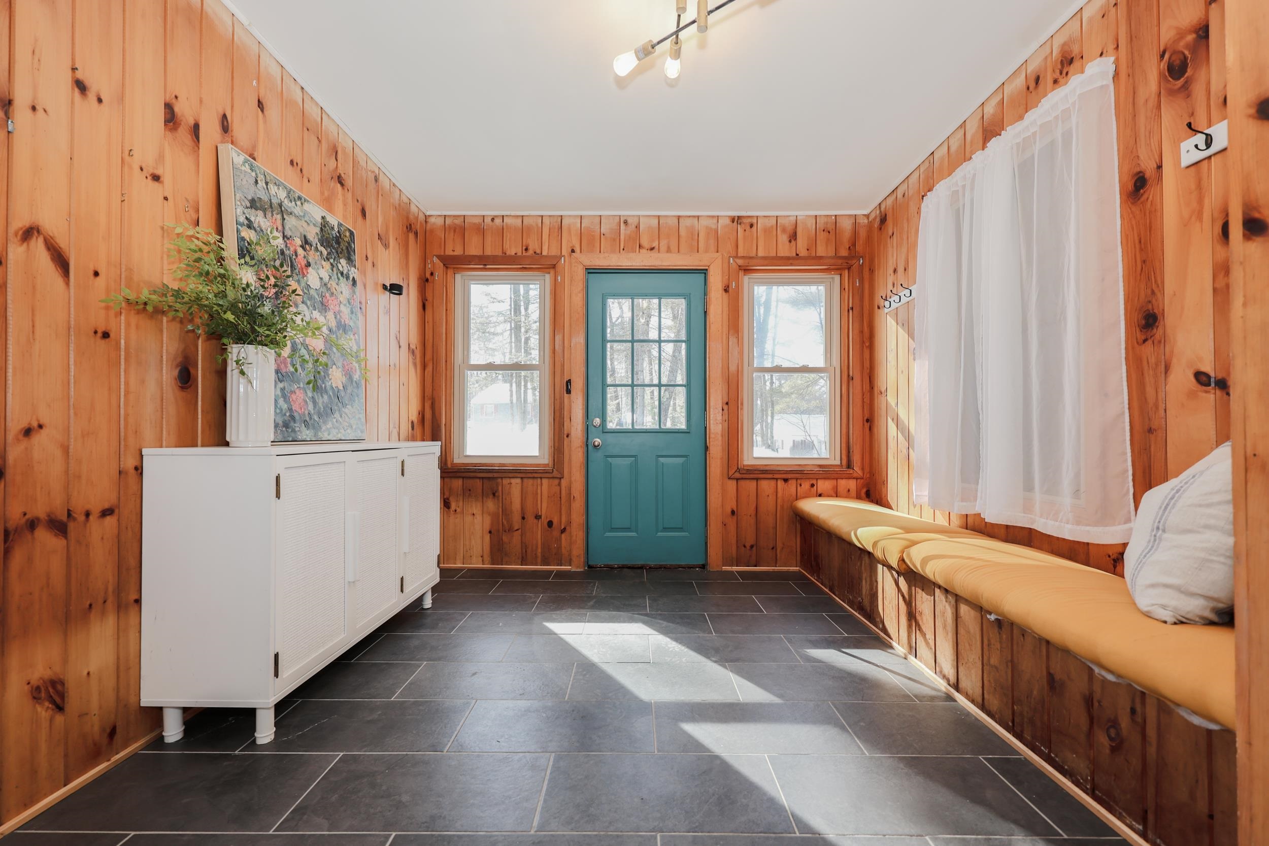 52 Lily Pond Road Somersworth, NH 03878 - Photo 5 of 50