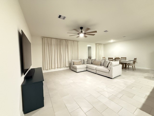 6415 Kentfield Drive Rosharon, TX 77583 - Photo 9 of 21 Another view of Living Room