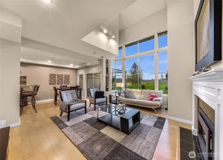 $749,000 | 7250 Old Redmond Road, Unit J138, Redmond, WA 98052