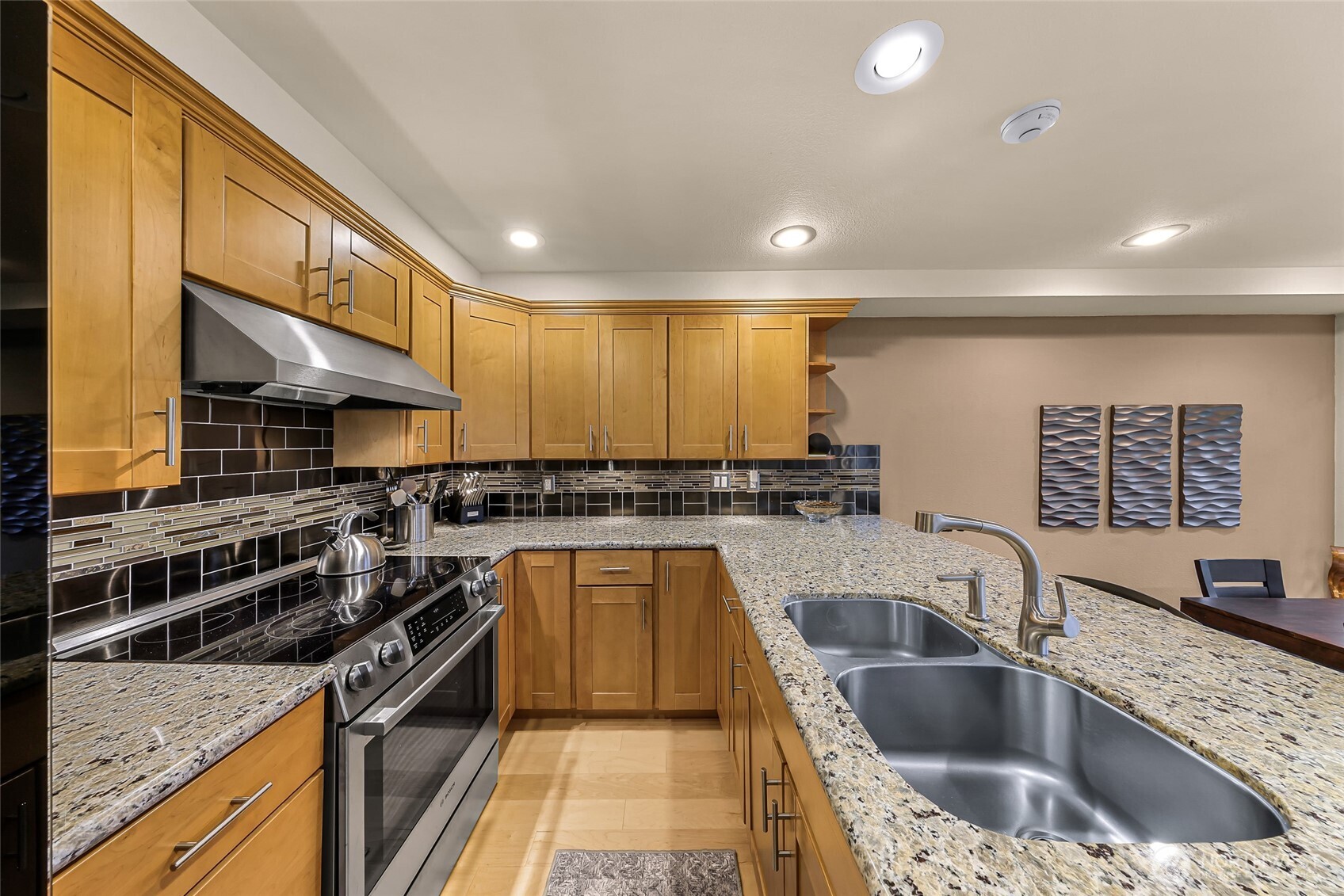 7250 Old Redmond Road, Unit J138 Redmond, WA 98052 - Photo 16 of 40