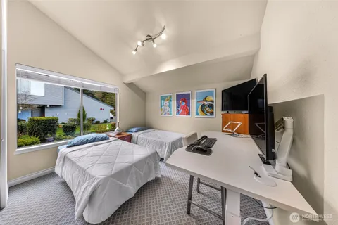 $749,000 | 7250 Old Redmond Road, Unit J138, Redmond, WA 98052