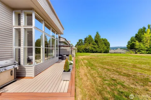 $749,000 | 7250 Old Redmond Road, Unit J138, Redmond, WA 98052