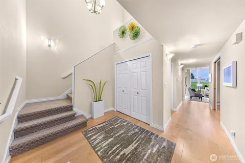 $749,000 | 7250 Old Redmond Road, Unit J138, Redmond, WA 98052