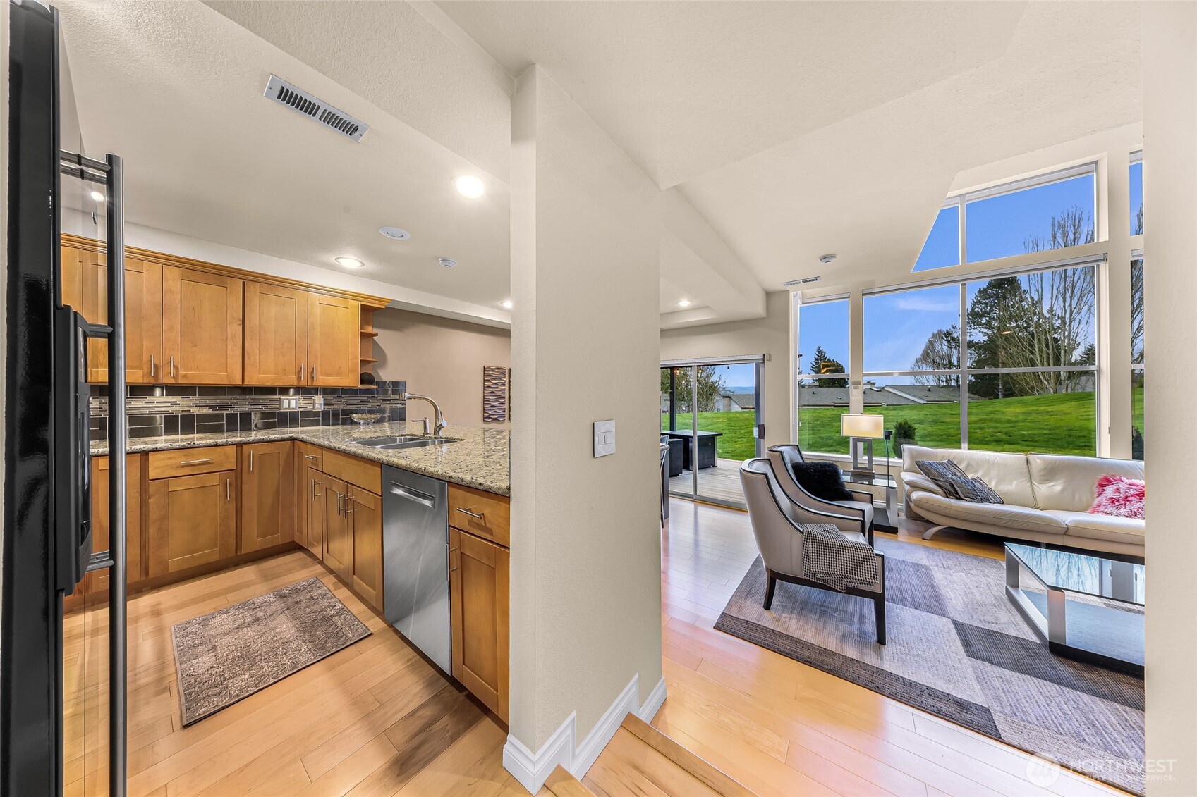 7250 Old Redmond Road, Unit J138 Redmond, WA 98052 - Photo 8 of 40