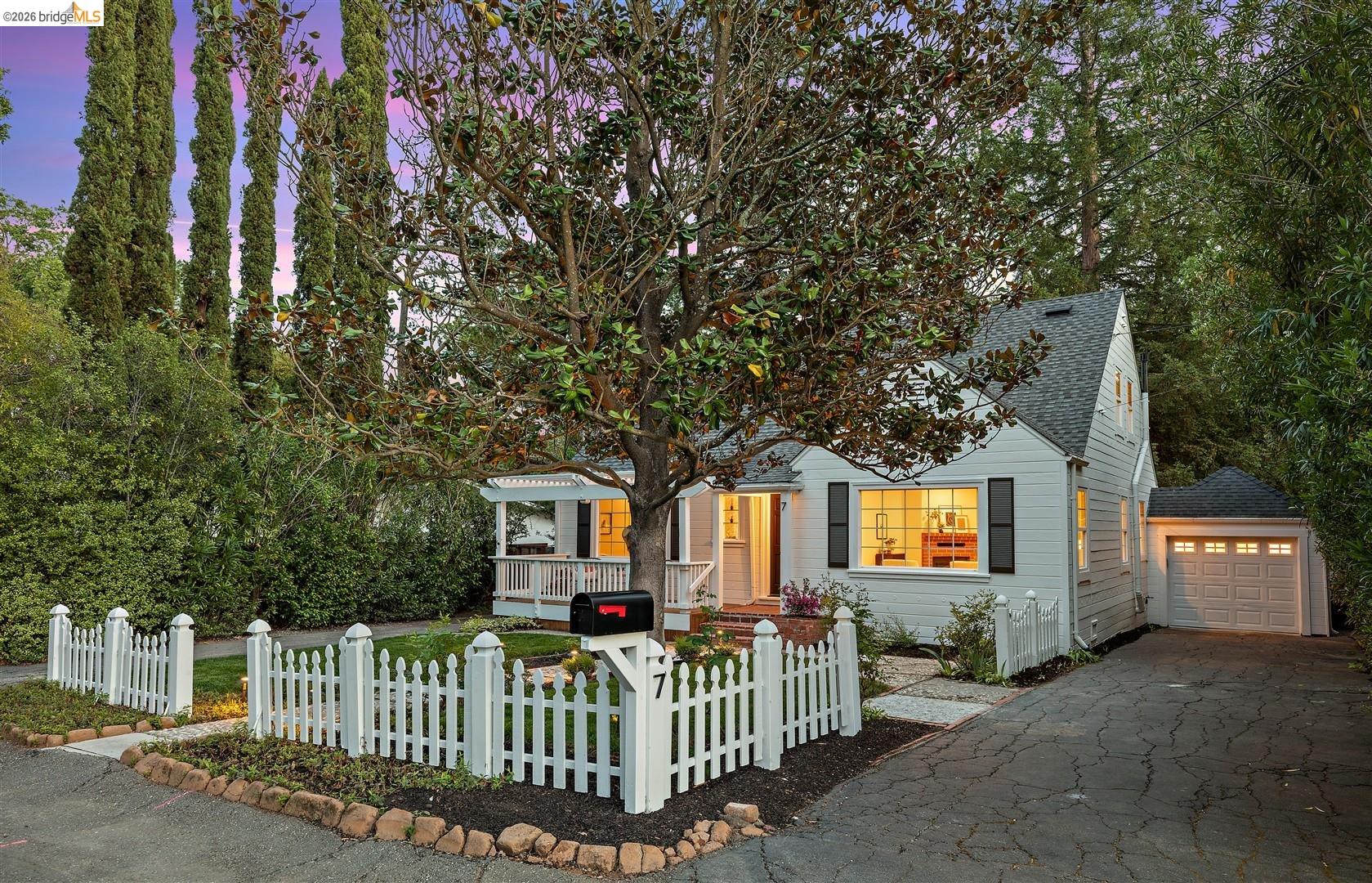 7 Arbor Way Lafayette, CA 94549 - Photo 2 of 48