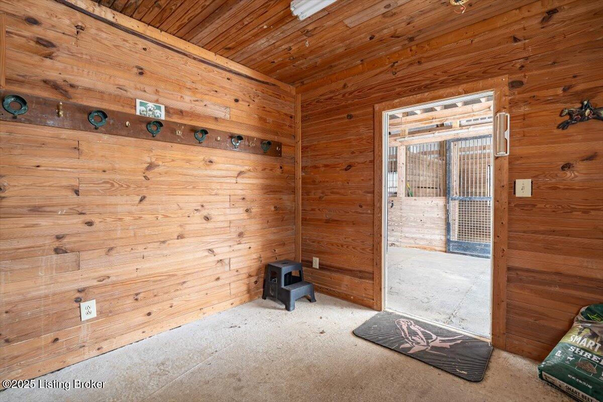 2459 Webb Road Simpsonville, KY 40067 - Photo 46 of 49 Barn