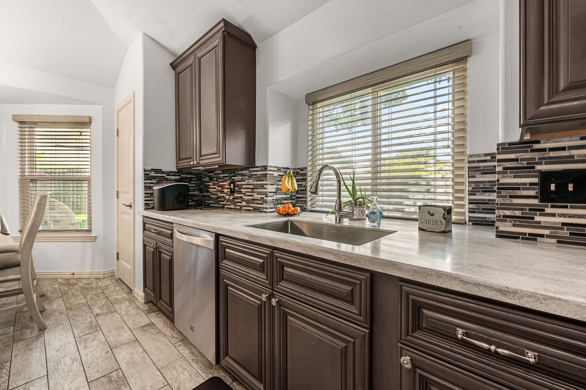 6115 Caroline Green Court Spring, TX 77373 - Photo 3 of 8