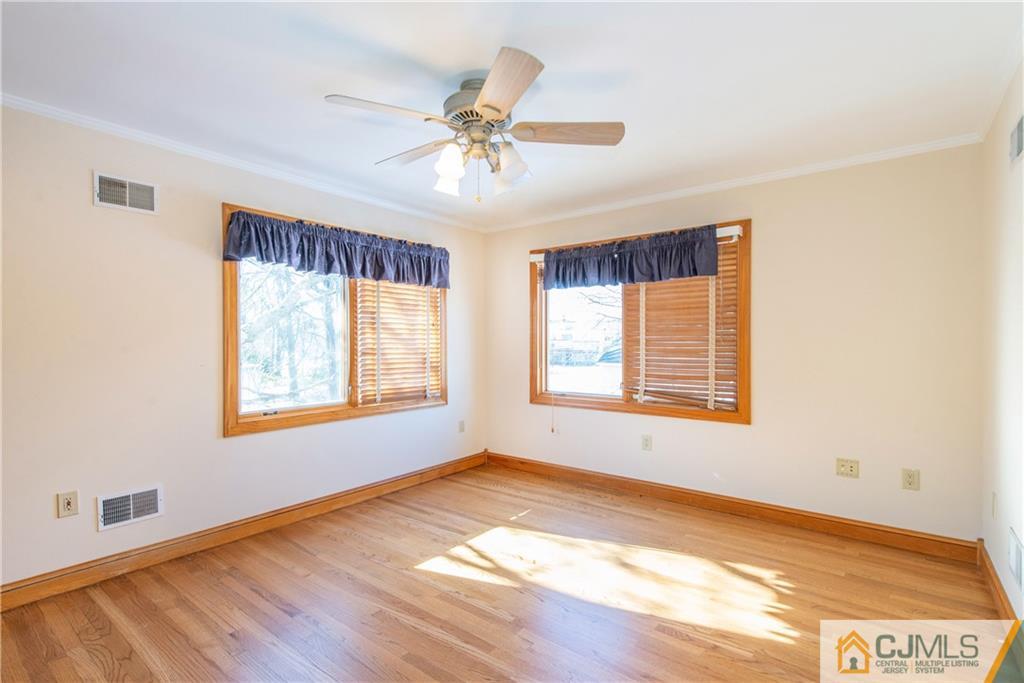 31 Barlow Road Edison, NJ 08817 - Photo 13 of 21 Gallery Image 13