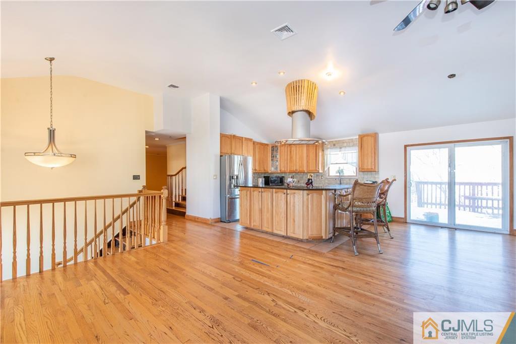 31 Barlow Road Edison, NJ 08817 - Photo 6 of 21 Gallery Image 6