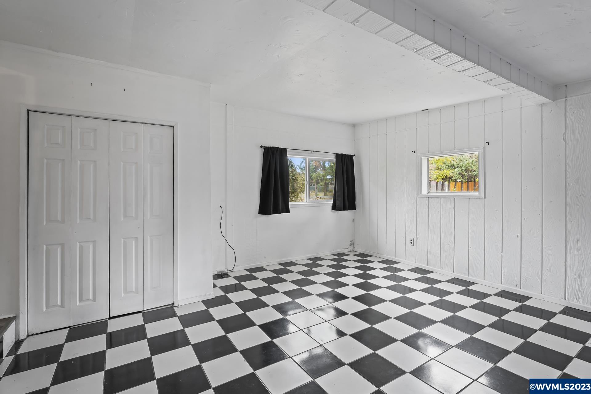 2385 Stoltz Hill Road Lebanon, OR 97355 - Photo 20 of 35 Gallery Image 20