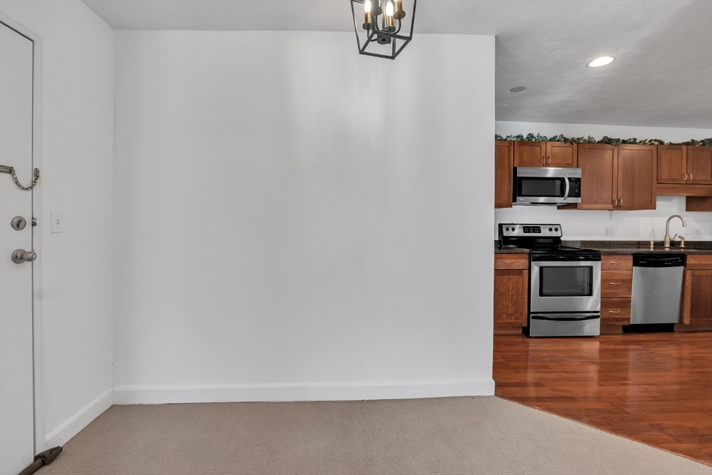 336 East Main Street, Unit 14 Marlborough, MA 01752 - Photo 16 of 33