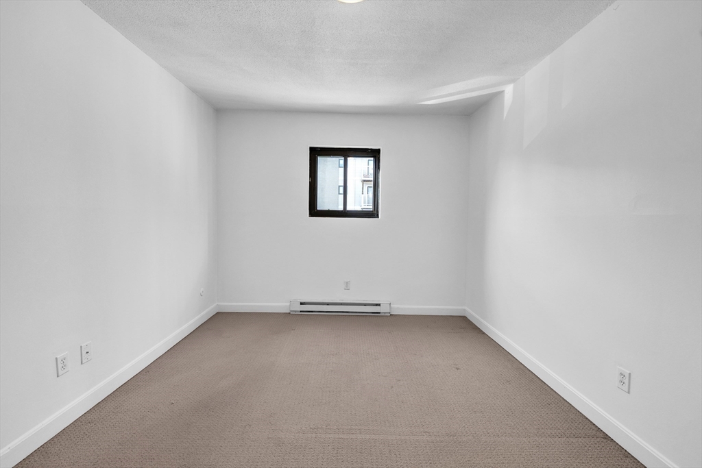 336 East Main Street, Unit 14 Marlborough, MA 01752 - Photo 18 of 33