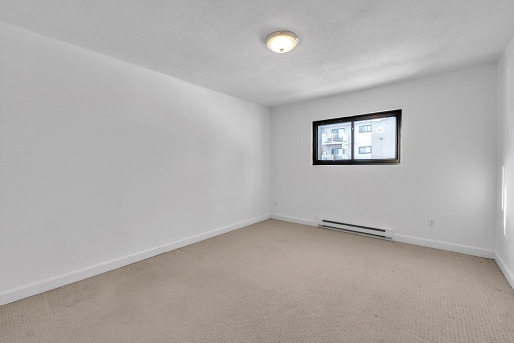 336 East Main Street, Unit 14 Marlborough, MA 01752 - Photo 21 of 33