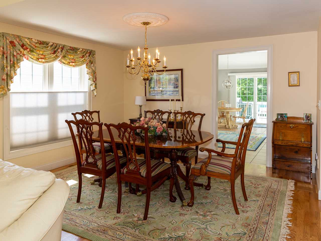 107 Hampton Meadows Hampton, NH 03842 - Photo 5 of 34 Gallery Image 5