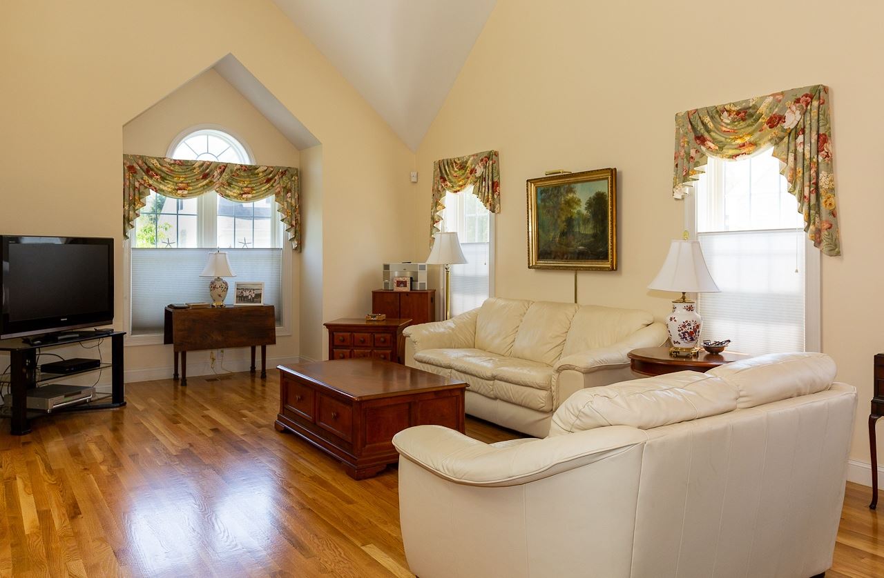 107 Hampton Meadows Hampton, NH 03842 - Photo 7 of 34 Gallery Image 7