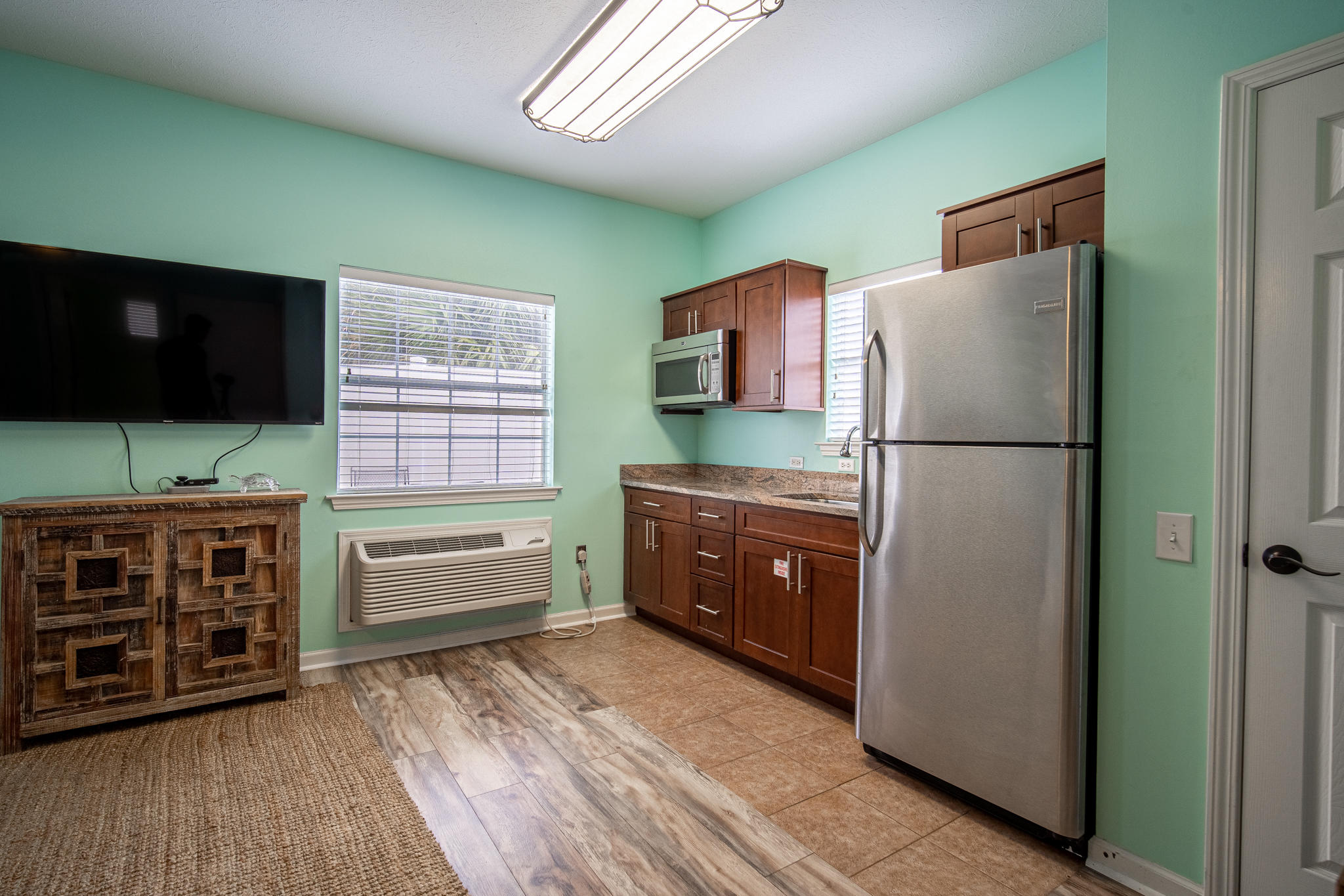 17878 Front Beach Road, Unit D1 Panama City Beach, FL 32413 - Photo 6 of 42 bownmedia-4