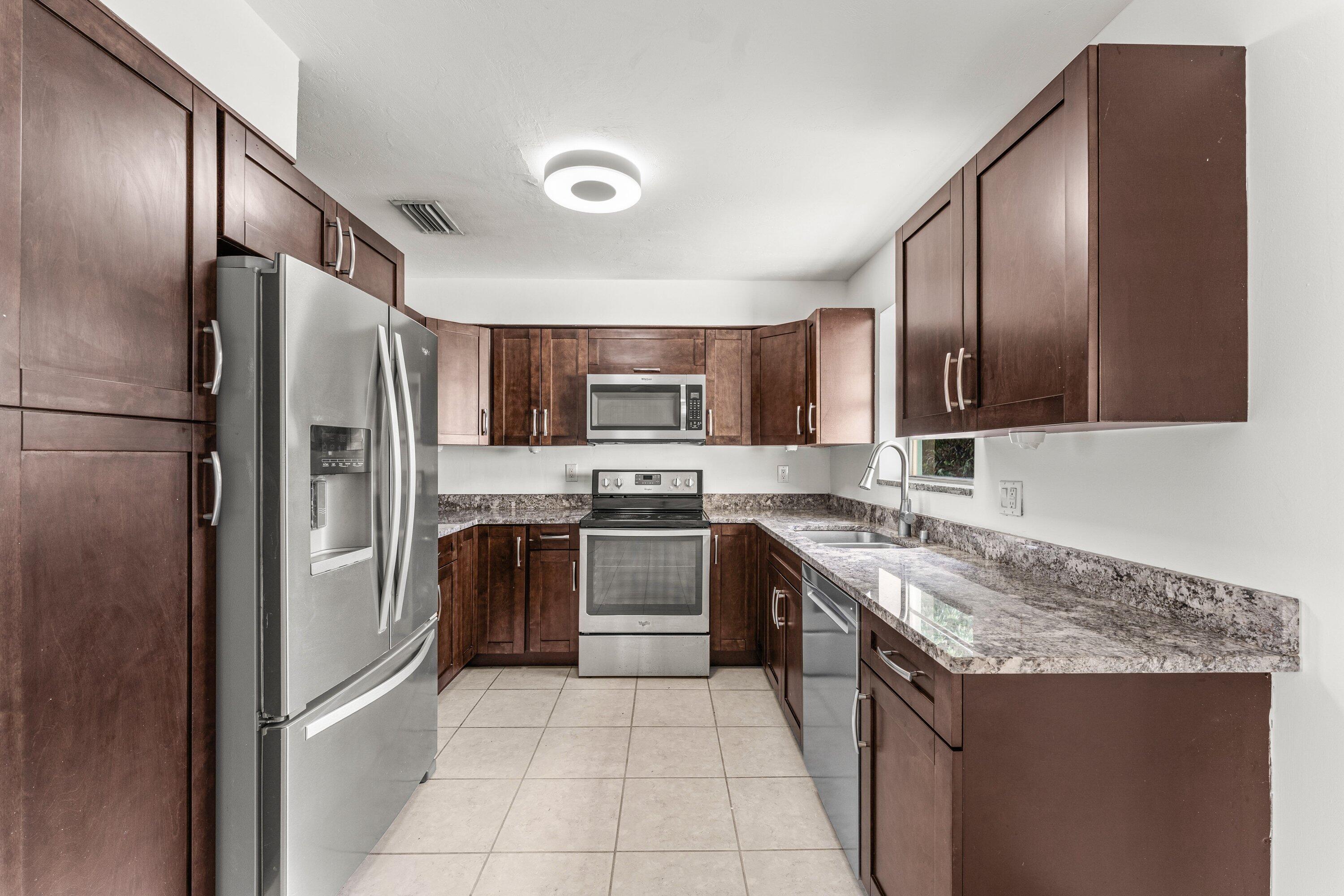 360 Northeast 23rd Way Boca Raton, FL 33431 - Photo 14 of 30 Kitchen