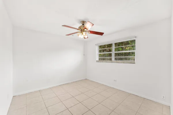 $649,000 | 360 Northeast 23rd Way, Boca Raton, FL 33431