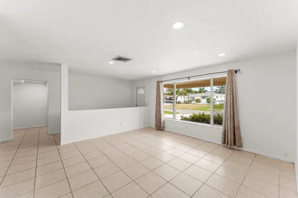 $649,000 | 360 Northeast 23rd Way, Boca Raton, FL 33431