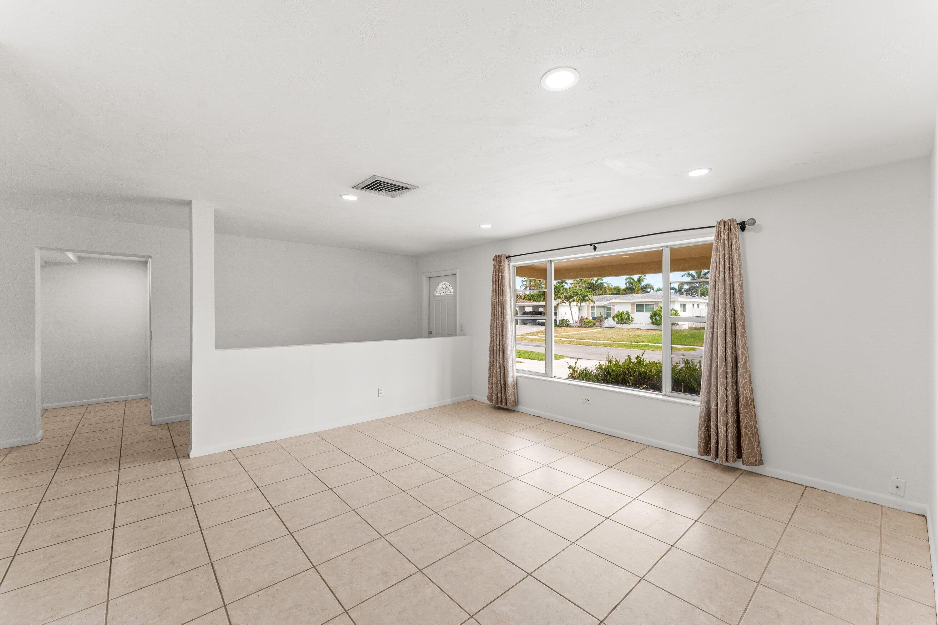 360 Northeast 23rd Way Boca Raton, FL 33431 - Photo 8 of 30 Living Room