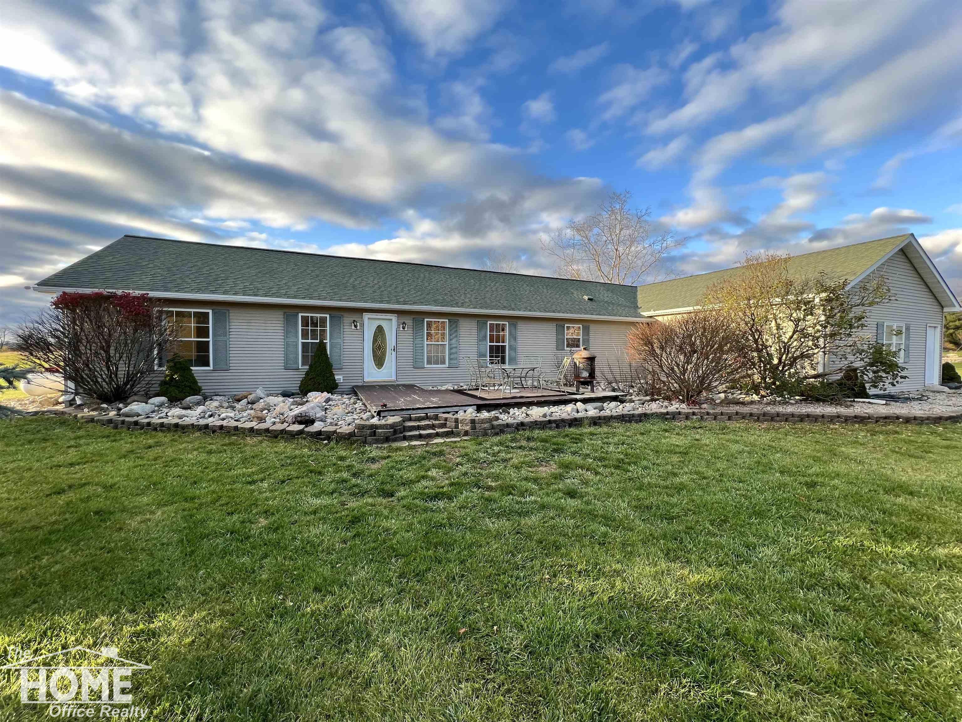 660 Busha Road Owosso, MI 48867 - Photo 1 of 99