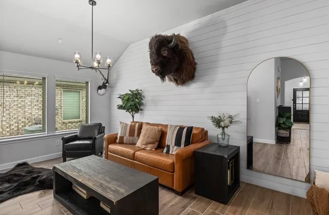 $2,425 | 5311 Latigo Court, Alvin, TX 77511