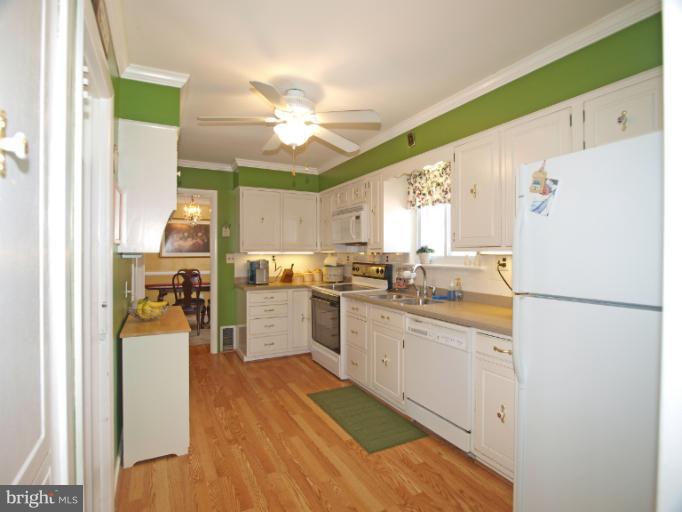 2720 Old Briggs Chaney Road Silver Spring, MD 20905 - Photo 2 of 25 Kitchen View 2