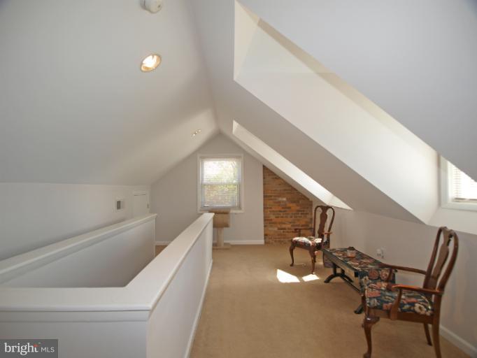 2720 Old Briggs Chaney Road Silver Spring, MD 20905 - Photo 14 of 25 Bedroom (Master) Sitting Area