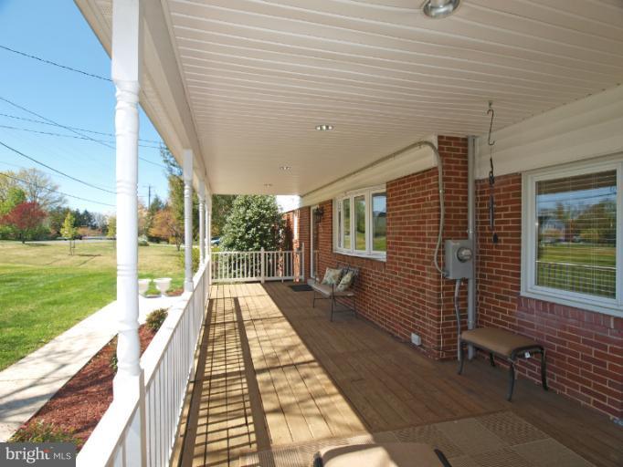 2720 Old Briggs Chaney Road Silver Spring, MD 20905 - Photo 18 of 25 Country Porch