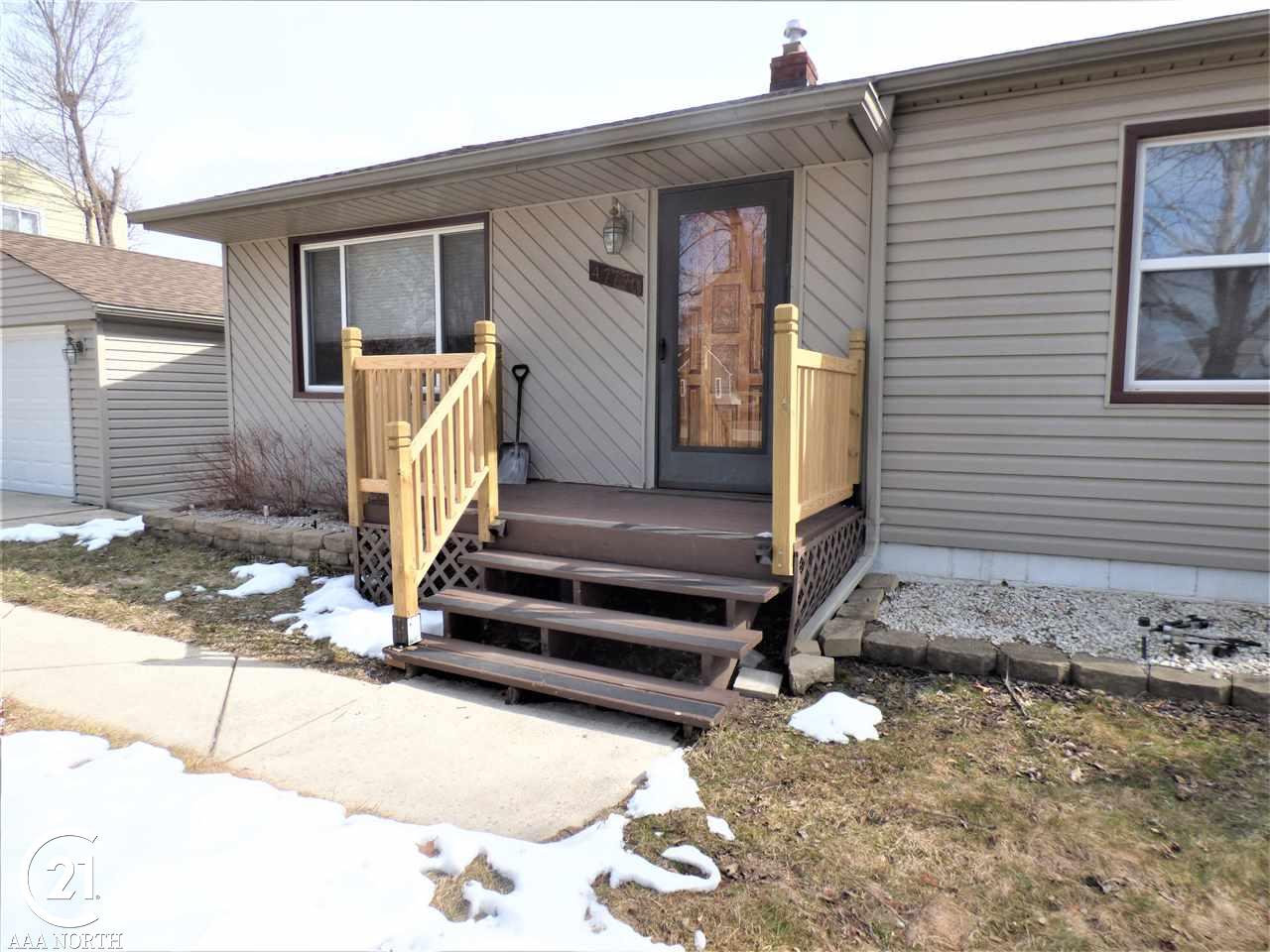 47770 Greenview Road Utica, MI 48317 - Photo 3 of 34