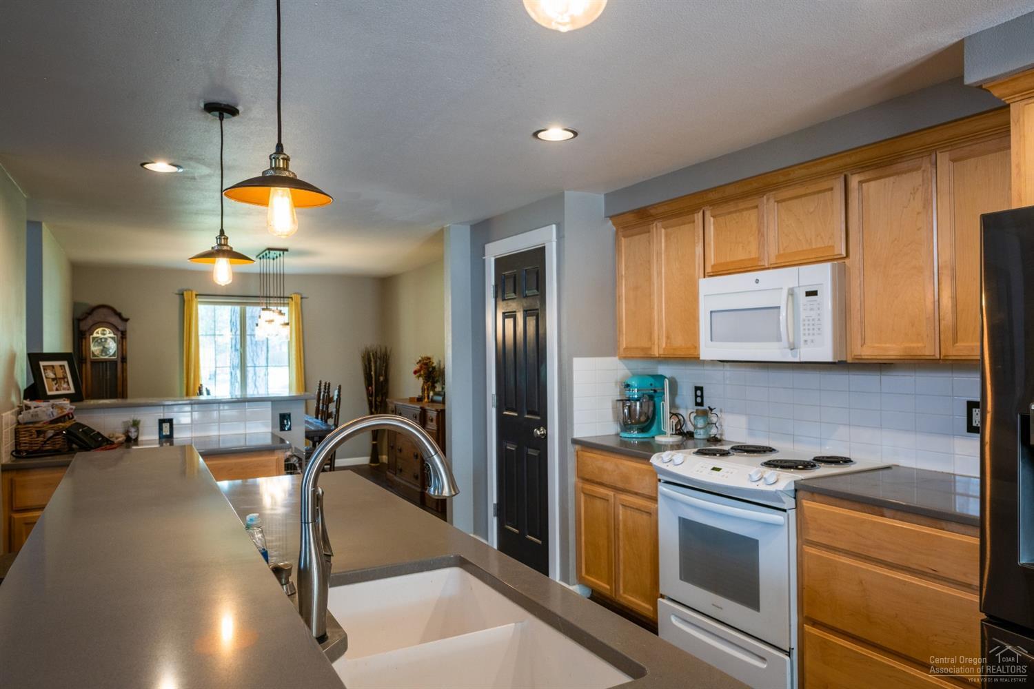 14718 Bluegrass Loop Sisters, OR 97759 - Photo 22 of 25 Additional Photo