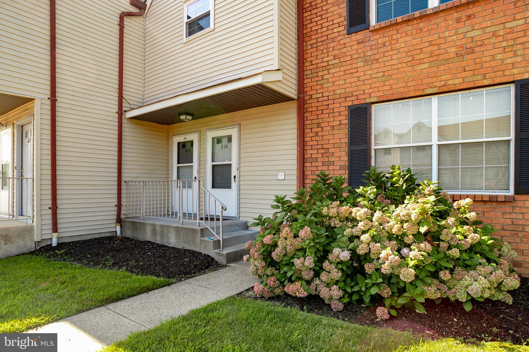 613 Woodchip Road Lumberton, NJ 08048 - Photo 3 of 26 Gallery Image 3