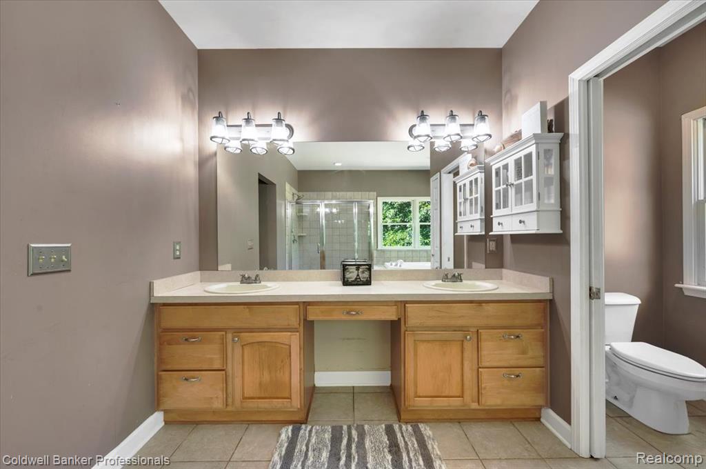575 Lake George Road Oakland, MI 48363 - Photo 27 of 41 Gallery Image 27