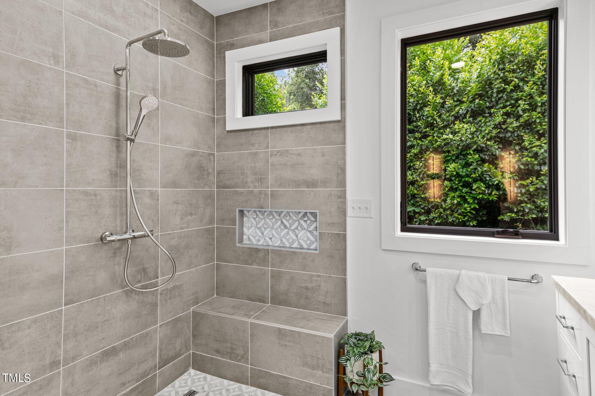 3611 Swann Street Raleigh, NC 27612 - Photo 34 of 72 66-web-or-mls-DSC_8613