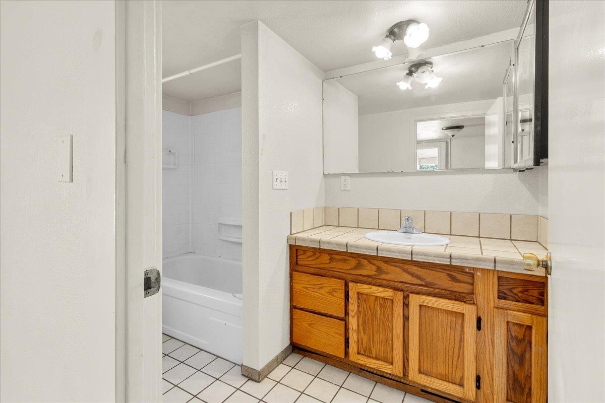7125 Tustin Road Salinas, CA 93907 - Photo 29 of 38 Gallery Image 29