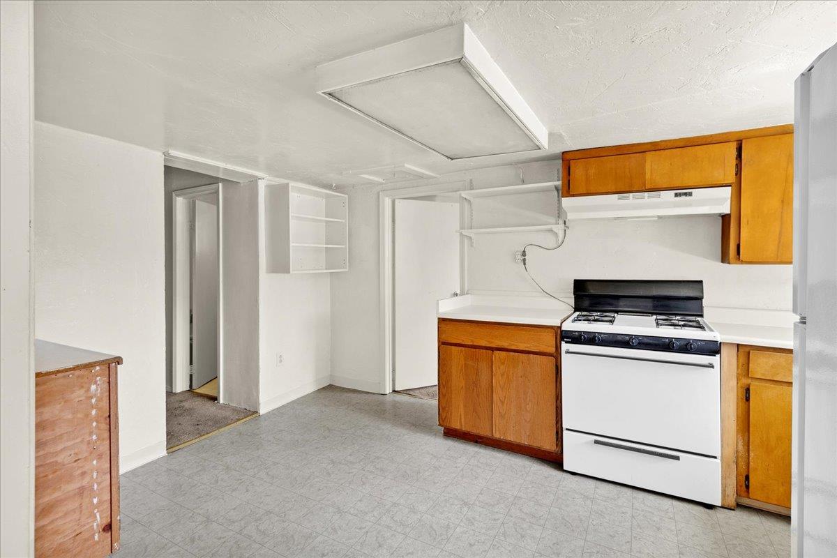 7125 Tustin Road Salinas, CA 93907 - Photo 36 of 38 Gallery Image 36