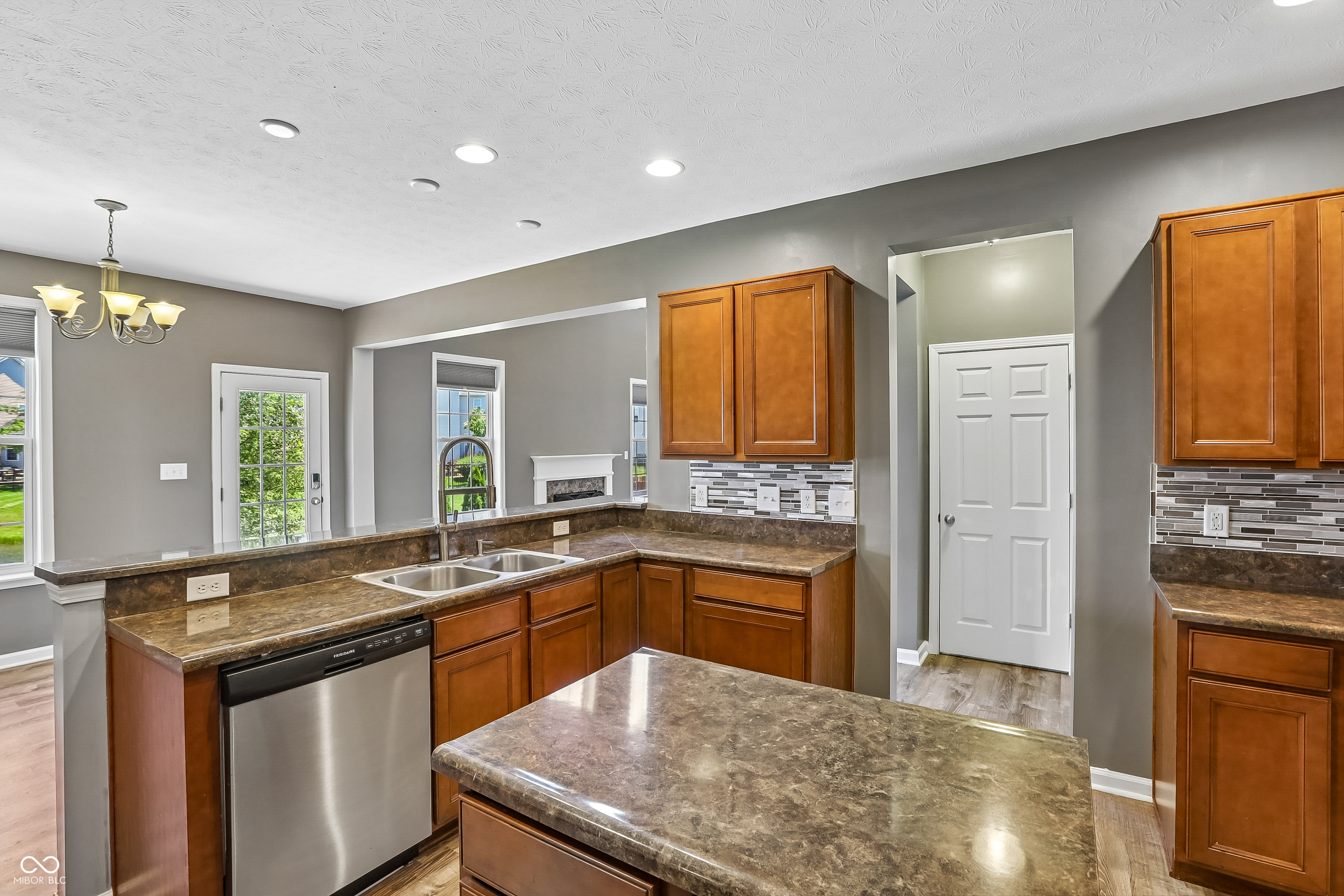 12447 Wolverton Way Fishers, IN 46037 - Photo 20 of 73