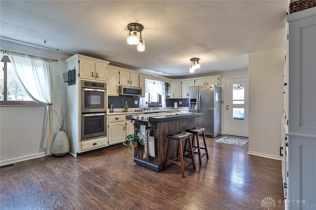 2333 Randy Drive Kettering, OH 45440 - Photo 17 of 52 Gallery Image 17