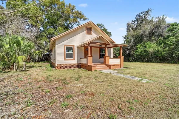 $219,000 | 727 Wood Street, DeLand, FL 32724