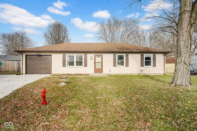 $180,000 | 185 Schaefer Court North, Hope, IN 47246