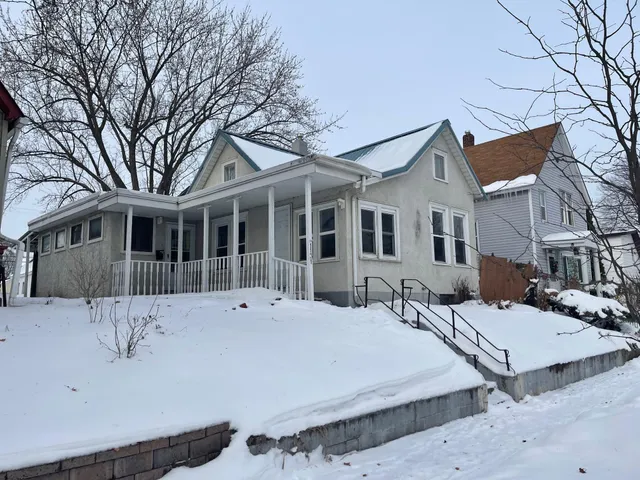 $184,900 | 1131 Marion Street, St. Paul, MN 55117