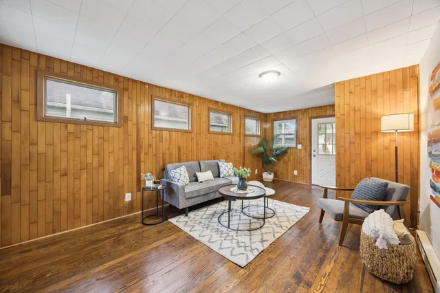 $184,900 | 1131 Marion Street, St. Paul, MN 55117