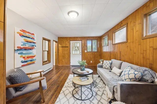 $184,900 | 1131 Marion Street, St. Paul, MN 55117