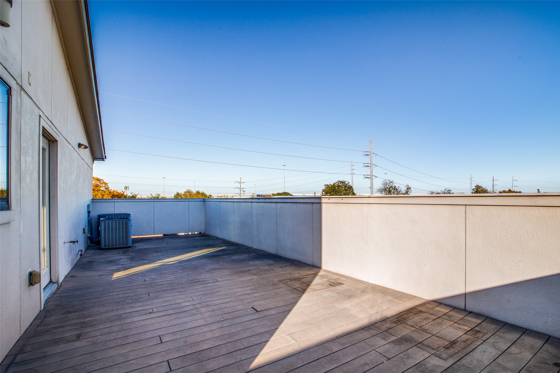 1802 Hickory Street Houston, TX 77007 - Photo 41 of 46 Huge 4th floor terrace!