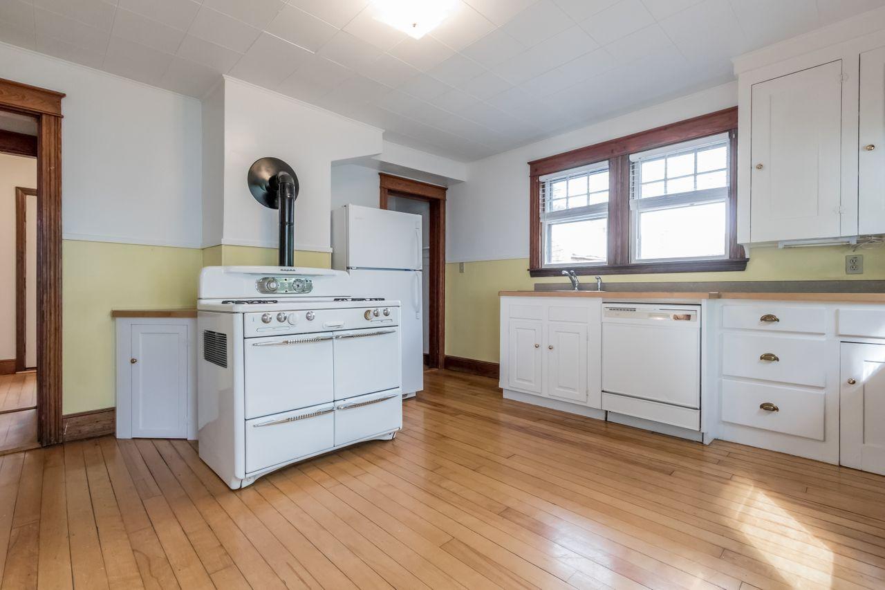 271 Ray Street Portland, ME 04103 - Photo 13 of 34 20201003KB-51032