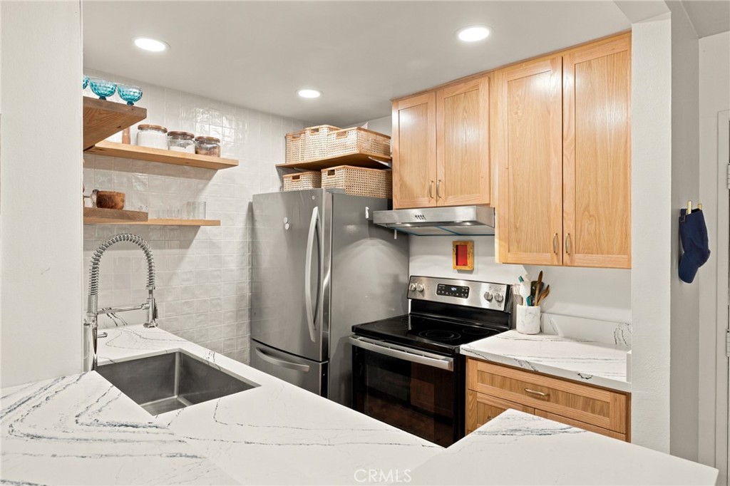 7765 West 91st Street, Unit F2101 Playa del Rey, CA 90293 - Photo 7 of 73