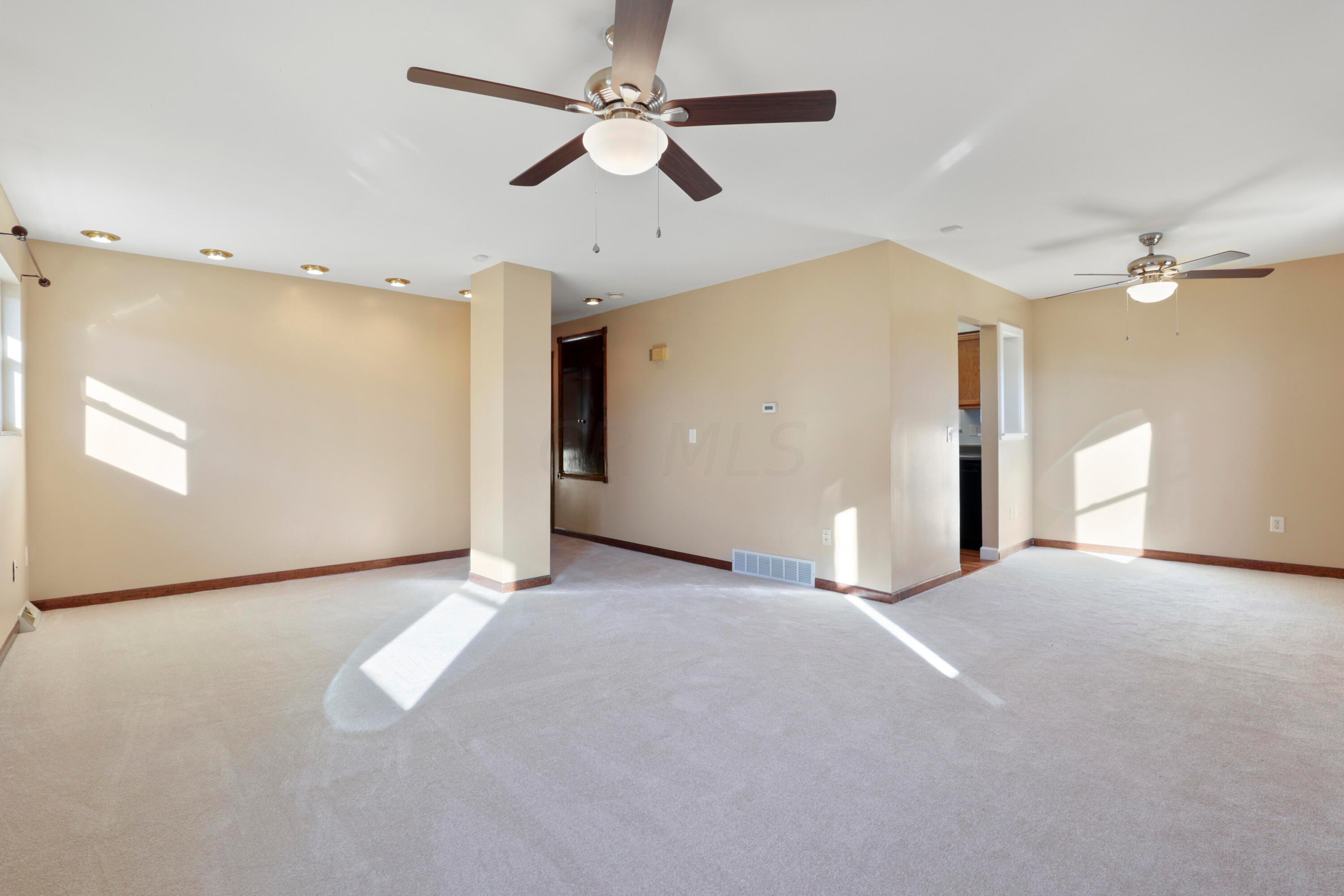 1137 Brown Road Columbus, OH 43223 - Photo 5 of 59 8BA3E1AD-3A0C-427B-9580-B7106EEDCE3B