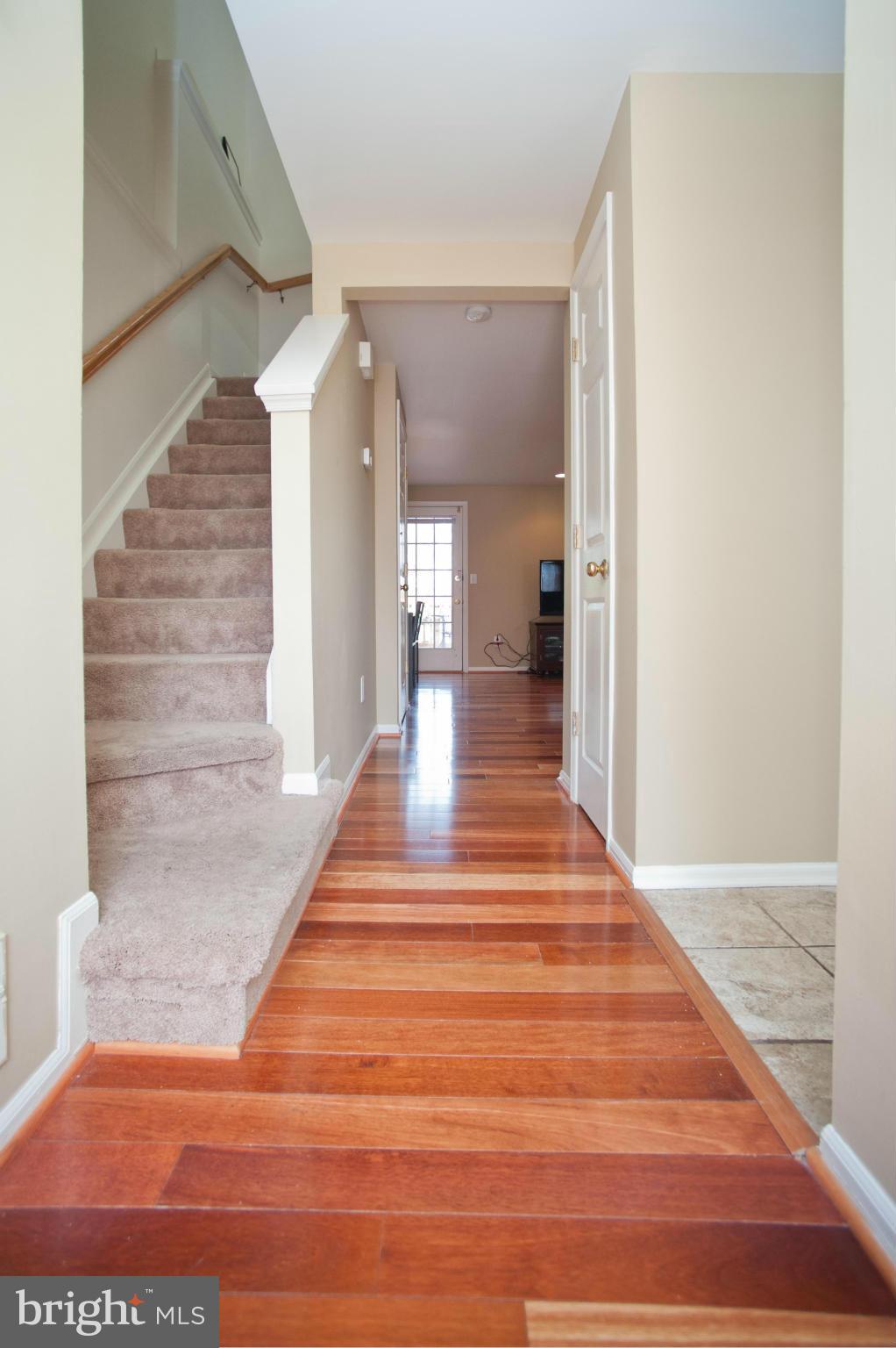 45326 Gable Square Sterling, VA 20164 - Photo 3 of 17 Interior (General)